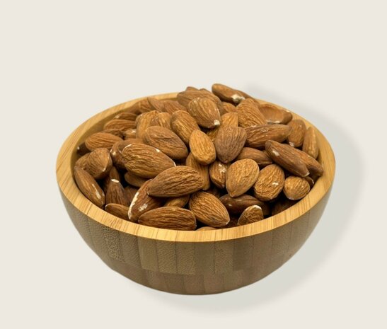 Almonds raw 1 kg